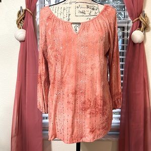 JM Collection Blouse Irredescent sequins. Long sleeve silver enhancement